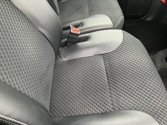 タントカスタムＸ１４インチアルミホイール　大型エアロバンパー　フルＬＥＤヘッドランプ　オート格納式カラードドアミラー　両側パワースライドドア　キーフリーシステム　プッシュボタンスタート（静岡県）の中古車