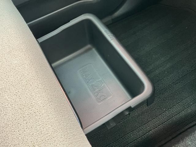 ムーヴキャンバスＸリミテッドメイクアップ　ＳＡIII１４インチフルホイールキャップ　キーフリーシステム　両側パワースライドドア　オートエアコン（プッシュ式）　オートライト　置きラクボックス（静岡県）の中古車