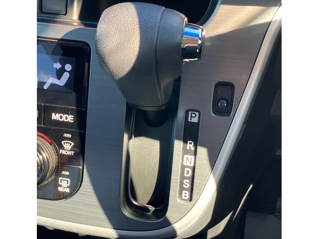 ムーヴカスタム　Ｘ　ＳＡ１４インチアルミホイール　スーパーＵＶＩＲカットガラス　ウレタンステアリングホイール　ウレタンインパネセンターシフト　ＬＥＤヘッドライト　キーフリーシステム　プッシュボタンスタート（静岡県）の中古車