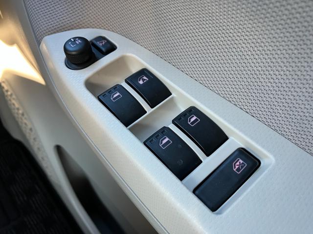 ムーヴL SAIII14インチフルホイールキャップ UVカットゴラス(フロントドア) ウレタンステアリングホイール キーレスエントリー マニュアルエアコン(ダイヤル式)(静岡県)の中古車