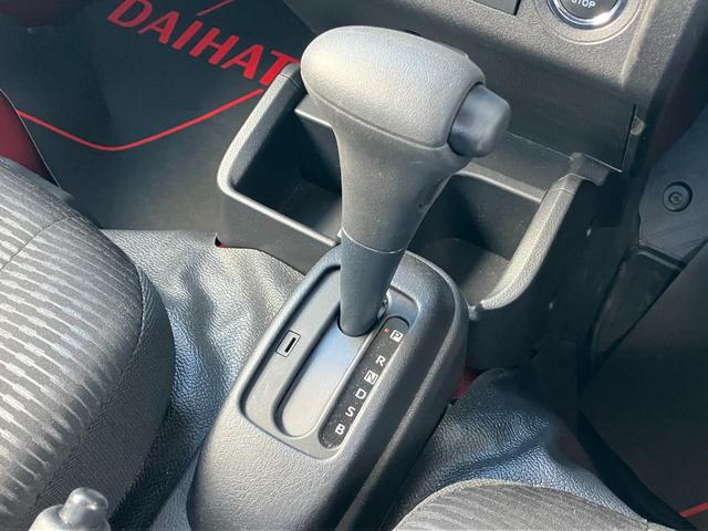 ハイゼットトラックジャンボエクストラLEDヘッドランプ シートスライド&リクライニング機構 荷台ステップ オーバーヘッドシェルフ マニュアルエアコン コーナーセンサー(静岡県)の中古車