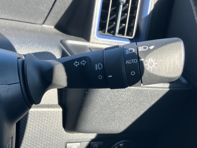 タントカスタムRSスタイルセレクション15インチアルミホイール 大型エアロバンパー フルLEDヘッドランプ オート格納式カラードドアミラー 革巻ステアリングホイール 両側パワースライドドア(静岡県)の中古車