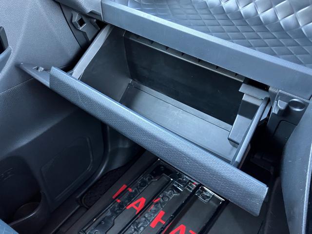 タントカスタムRSスタイルセレクション15インチアルミホイール 大型エアロバンパー フルLEDヘッドランプ オート格納式カラードドアミラー 革巻ステアリングホイール 両側パワースライドドア(静岡県)の中古車