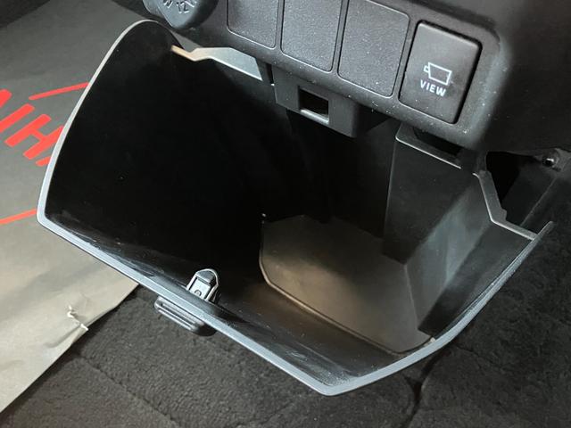 トールＧターボ　ＳＡIIIキーフリーシステム　プッシュボタンスタート　オートエアコン（プッシュ式）　両側パワースライドドア　マルチインフォメーションディスプレイ	フルホイールキャップ（静岡県）の中古車