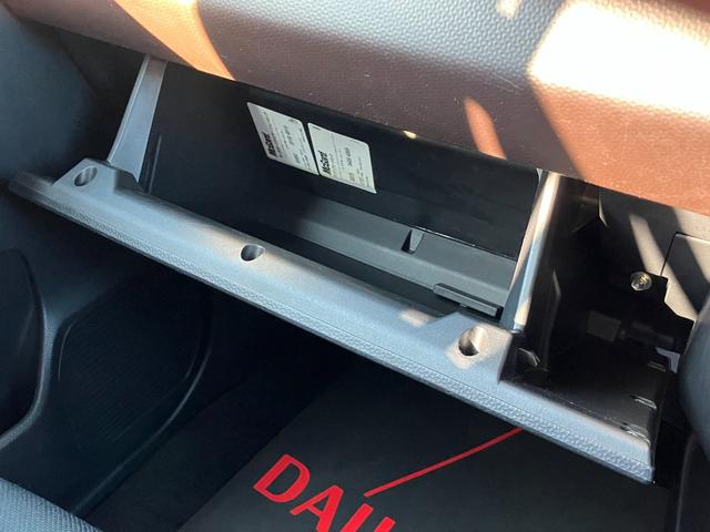 トールＧターボ　ＳＡIIIキーフリーシステム　プッシュボタンスタート　オートエアコン（プッシュ式）　両側パワースライドドア　マルチインフォメーションディスプレイ	フルホイールキャップ（静岡県）の中古車