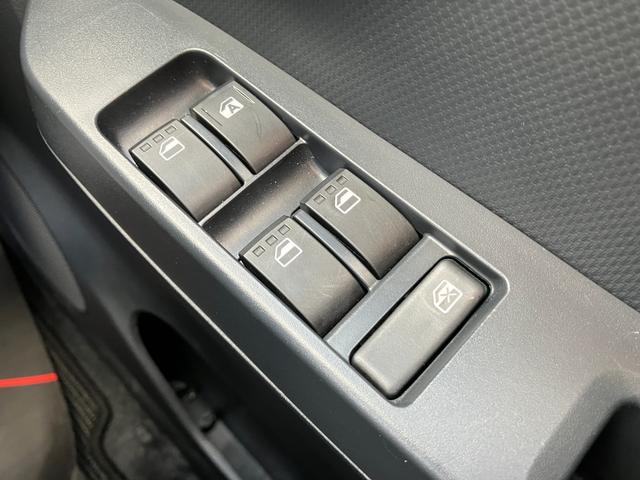 ミライースL SAIII13インチフルホイールキャップ マルチリフレクターハロゲンヘッドランプ 可倒式ドアミラー 自発光式デジタルメーターアンバーイルミネーションメーター マニュアルエアコン(ダイヤル式) キーレスエントリー(静岡県)の中古車