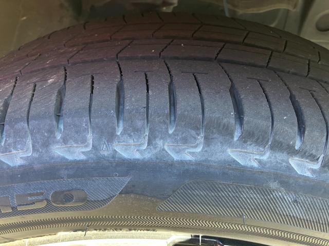 ロッキープレミアムＧ１７インチアルミホイール　ＵＶＩＲカット遮音ガラス　フルＬＥＤヘッドランプ　キーフリーシステム　革巻きステアリングホイール　本革シフトノブ　アクティブマルチインフォメーションメーター（静岡県）の中古車