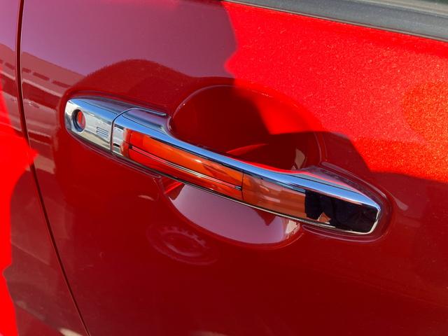 ロッキープレミアムＧ１７インチアルミホイール　ＵＶＩＲカット遮音ガラス　フルＬＥＤヘッドランプ　キーフリーシステム　革巻きステアリングホイール　本革シフトノブ　アクティブマルチインフォメーションメーター（静岡県）の中古車