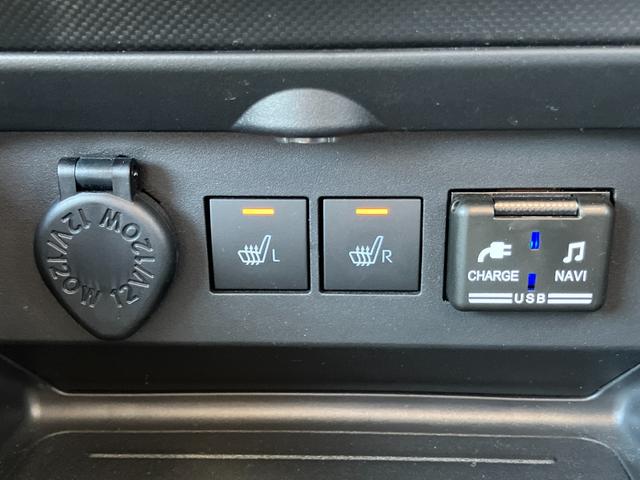 ロッキープレミアムＧ１７インチアルミホイール　ＵＶＩＲカット遮音ガラス　フルＬＥＤヘッドランプ　キーフリーシステム　革巻きステアリングホイール　本革シフトノブ　アクティブマルチインフォメーションメーター（静岡県）の中古車