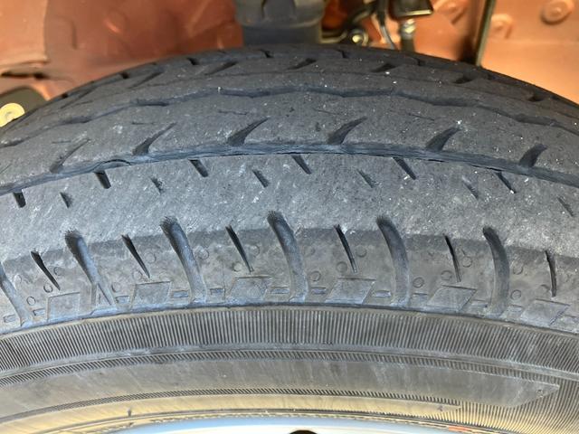 ハイゼットカーゴＤＸＣＶＴ　撥水フルファブリックシート表皮　オーバーヘッドシェルフ　アッパートレイ　キーレスエントリー　ユースフルナット（３１ヶ所）（静岡県）の中古車