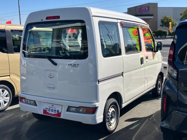 ハイゼットカーゴスペシャル２ＷＤ　４ＡＴ　マニュアルエアコン　プリントレザーシート　アッパートレイ　ユースフルナット（３１か所）（静岡県）の中古車