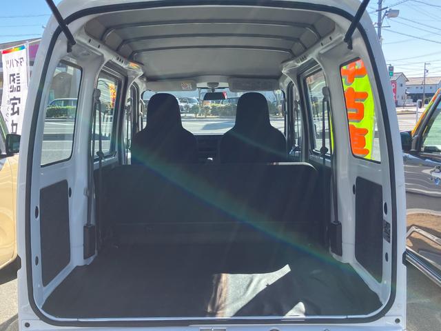 ハイゼットカーゴスペシャル２ＷＤ　４ＡＴ　マニュアルエアコン　プリントレザーシート　アッパートレイ　ユースフルナット（３１か所）（静岡県）の中古車