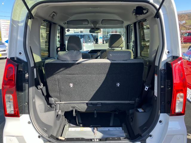 タントスローパーＸターンシート付福祉車両　１４インチフルホイールキャップ　フルＬＥＤヘッドランプ　オート格納式カラードドアミラー　左側パワースライドドア　ＴＦＴカラーマルチインフォメーションディスプレイ　フルファブリックシート（静岡県）の中古車