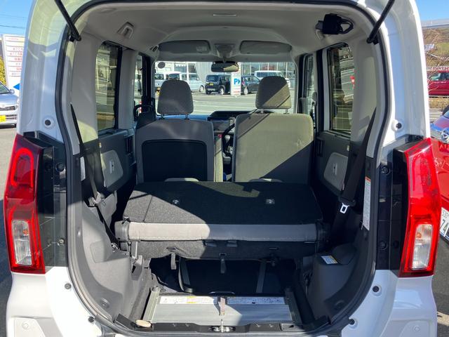 タントスローパーＸターンシート付福祉車両　１４インチフルホイールキャップ　フルＬＥＤヘッドランプ　オート格納式カラードドアミラー　左側パワースライドドア　ＴＦＴカラーマルチインフォメーションディスプレイ　フルファブリックシート（静岡県）の中古車