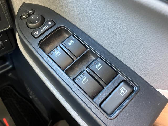 タントスローパーＸターンシート付福祉車両　１４インチフルホイールキャップ　フルＬＥＤヘッドランプ　オート格納式カラードドアミラー　左側パワースライドドア　ＴＦＴカラーマルチインフォメーションディスプレイ　フルファブリックシート（静岡県）の中古車