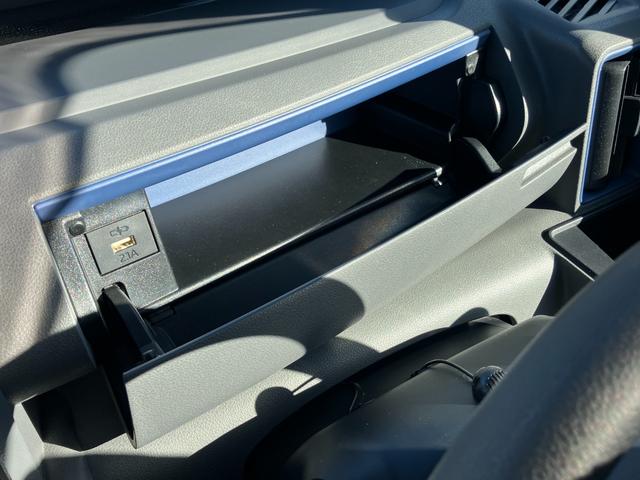 タントスローパーＸターンシート付福祉車両　１４インチフルホイールキャップ　フルＬＥＤヘッドランプ　オート格納式カラードドアミラー　左側パワースライドドア　ＴＦＴカラーマルチインフォメーションディスプレイ　フルファブリックシート（静岡県）の中古車