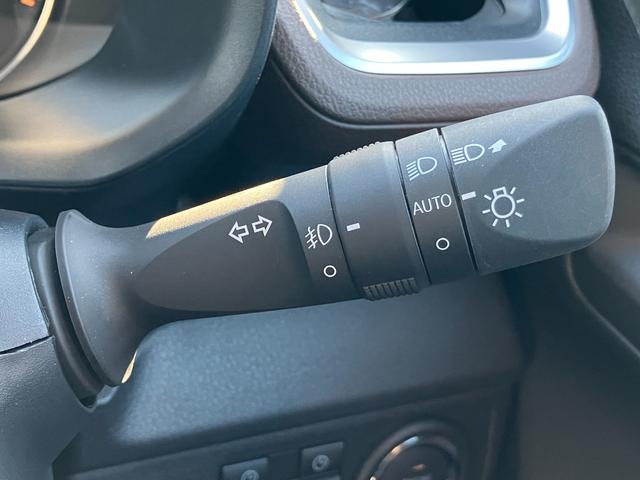 ムーヴＲＳキーフリーシステム　プッシュボタンスタート　ＬＥＤヘッドライト　１５インチアルミホイール　両側パワースライドドア　カラーマルチインフォメーションディスプレイ（静岡県）の中古車