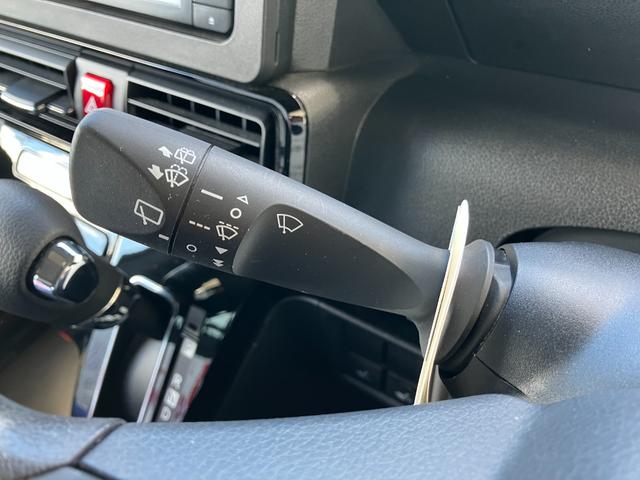 タントカスタムＸ１４インチアルミホイール　大型エアロバンパー　フルＬＥＤヘッドランプ　オート格納式カラードドアミラー　両側パワースライドドア　キーフリーシステム　プッシュボタンスタート（静岡県）の中古車