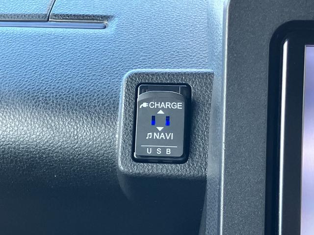 タントカスタムＸ１４インチアルミホイール　大型エアロバンパー　フルＬＥＤヘッドランプ　オート格納式カラードドアミラー　両側パワースライドドア　キーフリーシステム　プッシュボタンスタート（静岡県）の中古車