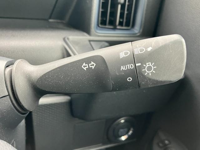 タントL14インチフルホイールキャップ フルLEDヘッドランプ マルチインフォメーションディスプレイ スマートアシスト UVカットガラス(静岡県)の中古車