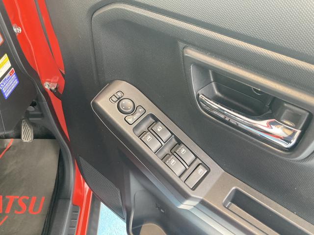 タフトG15インチアルミホイール オートレベリング機能付フルLEDヘッドランプ LEDフォグランプ 本革巻ステアリングホイール 本革巻インパネセンターシフト TFTカラーマルチインフォメーションディスプレイ(静岡県)の中古車