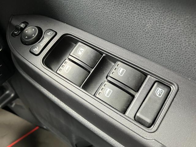 タントファンクロス14インチアルミホイール フルLEDヘッドランプ オート格納式カラードドアミラー 両側パワースライドドア キーフリーシステム プッシュボタンスタート(静岡県)の中古車