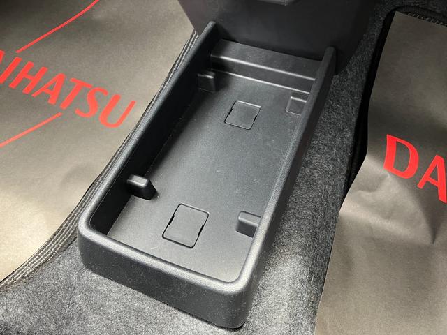 ミライースL SAIII13インチフルホイールキャップ マルチリフレクターハロゲンヘッドランプ 可倒式ドアミラー 自発光式デジタルメーターアンバーイルミネーションメーター マニュアルエアコン(ダイヤル式) キーレスエントリー(静岡県)の中古車