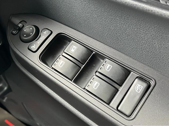 タントカスタムX14インチアルミホイール 大型エアロバンパー フルLEDヘッドランプ オート格納式カラードドアミラー 両側パワースライドドア キーフリーシステム プッシュボタンスタート(静岡県)の中古車