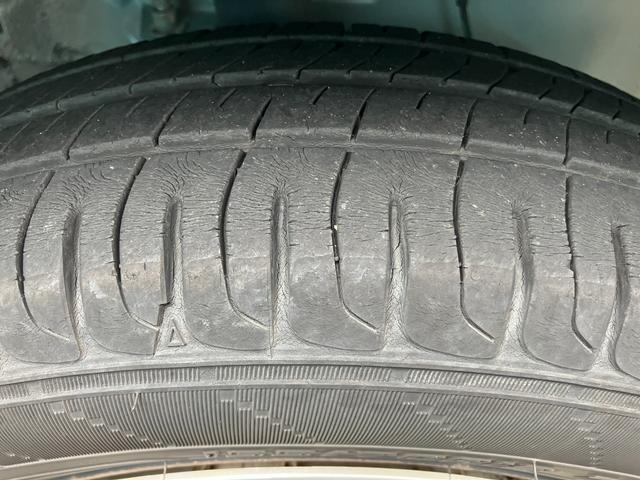 ミライースL SAIII13インチフルホイールキャップ マルチリフレクターハロゲンヘッドランプ 可倒式ドアミラー 自発光式デジタルメーターアンバーイルミネーションメーター マニュアルエアコン(ダイヤル式) キーレスエントリー(静岡県)の中古車