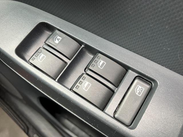 ミライースL SAIII13インチフルホイールキャップ マルチリフレクターハロゲンヘッドランプ 可倒式ドアミラー 自発光式デジタルメーターアンバーイルミネーションメーター マニュアルエアコン(ダイヤル式) キーレスエントリー(静岡県)の中古車