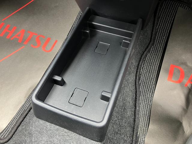 ミライースL SAIII13インチフルホイールキャップ マルチリフレクターハロゲンヘッドランプ 可倒式ドアミラー 自発光式デジタルメーターアンバーイルミネーションメーター マニュアルエアコン(ダイヤル式) キーレスエントリー(静岡県)の中古車