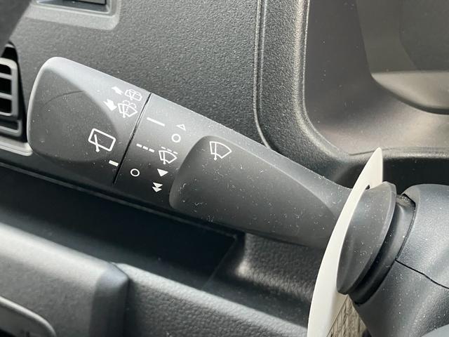 ハイゼットカーゴＤＸＣＶＴ　撥水フルファブリックシート表皮　オーバーヘッドシェルフ　アッパートレイ　キーレスエントリー　ユースフルナット（３１ヶ所）（静岡県）の中古車