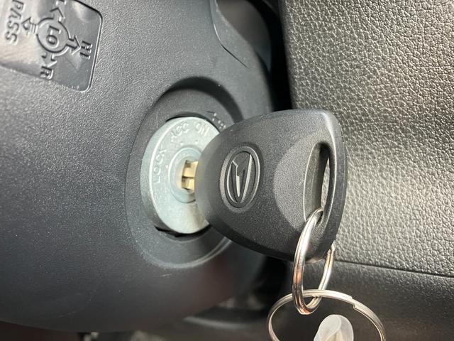 ハイゼットカーゴＤＸＣＶＴ　撥水フルファブリックシート表皮　オーバーヘッドシェルフ　アッパートレイ　キーレスエントリー　ユースフルナット（３１ヶ所）（静岡県）の中古車