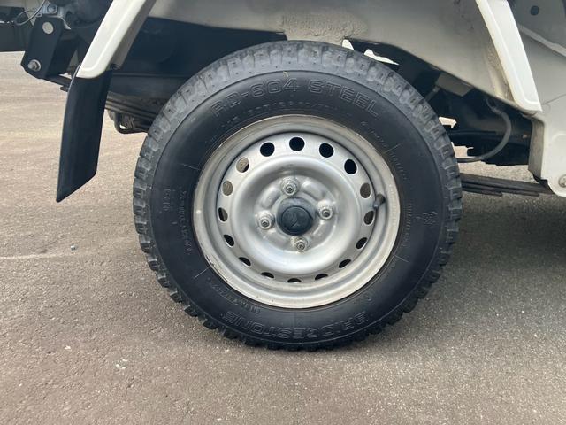 ハイゼットトラック 中古車 スタンダード　農用スペシャル２ＷＤ　ＭＴ　スーパーＵＶカットガラス（フロントウィンドウ・フロントドア）　プリントレザーシート表皮　マニュアルエアコン　クリーンエアフィルター　電動式パワーステアリング　ＬＥＤ大型荷台作業灯