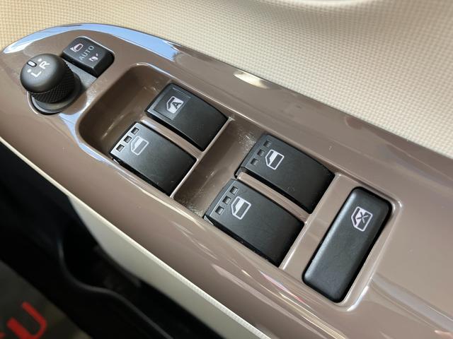 ムーヴキャンバスXメイクアップリミテッド SAIII14インチフルホイールキャップ キーフリーシステム 両側パワースライドドア オートエアコン(プッシュ式) オートライト 置きラクボックス(静岡県)の中古車