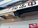 １５インチアルミホイール　ＬＥＤヘッドランプ　ＬＥＤフォグランプ　革巻ステアリング　オートエアコン　キーフリーシステム　チルトステアリング　運転席シートリフター（静岡県）の中古車