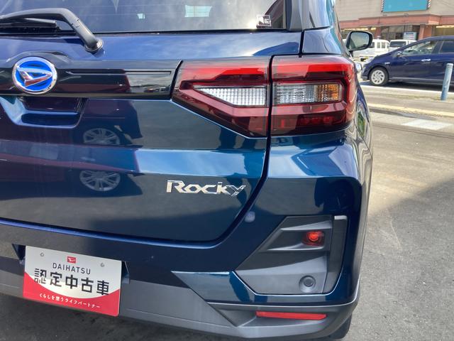 ロッキープレミアムＧ　ＨＥＶＵＶＩＲカット遮音ガラス　フルＬＥＤヘッドランプ　運転席・助手席シートヒーター　ウレタンステアリングホイール　本革シフトノブ　アクティブマルチインフォメーションメーター（静岡県）の中古車