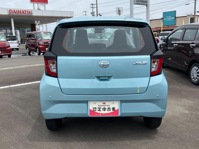 ミライースＬ　ＳＡIII１３インチフルホイールキャップ　マルチリフレクターハロゲンヘッドランプ　可倒式ドアミラー　自発光式デジタルメーターアンバーイルミネーションメーター　マニュアルエアコン（ダイヤル式）　キーレスエントリー（静岡県）の中古車
