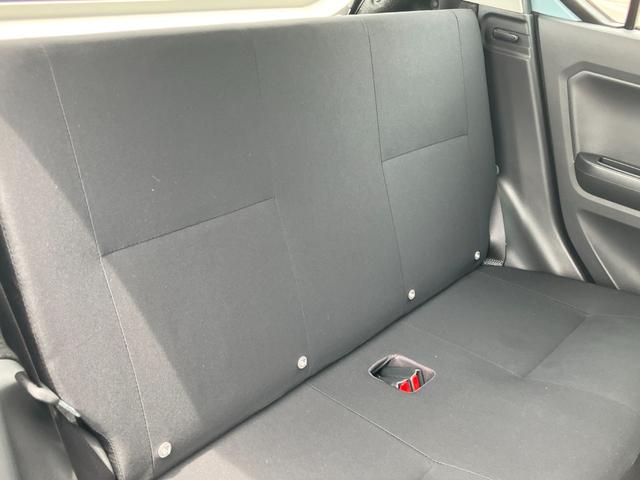 ミライースＬ　ＳＡIII１３インチフルホイールキャップ　マルチリフレクターハロゲンヘッドランプ　可倒式ドアミラー　自発光式デジタルメーターアンバーイルミネーションメーター　マニュアルエアコン（ダイヤル式）　キーレスエントリー（静岡県）の中古車