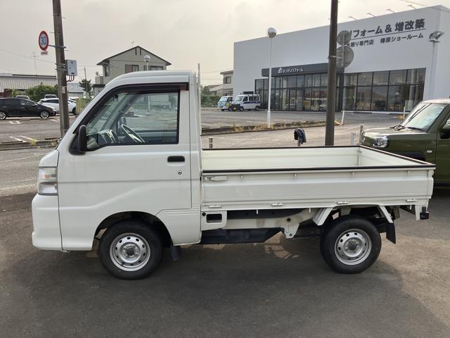 ハイゼットトラックスペシャル２ＷＤ　ＭＴ　ハロゲンヘッドライト　マニュアルエアコン　パワーステアリング　乗降グリップ　プリントレザーシート　運転席シートスライド（静岡県）の中古車
