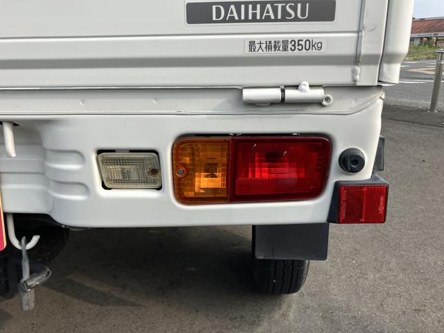 ハイゼットトラックスペシャル２ＷＤ　ＭＴ　ハロゲンヘッドライト　マニュアルエアコン　パワーステアリング　乗降グリップ　プリントレザーシート　運転席シートスライド（静岡県）の中古車
