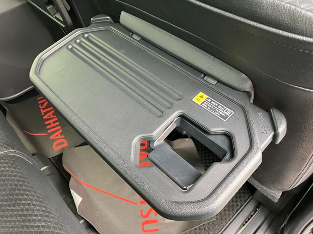 タントカスタムＲＳセレクション１５インチアルミホイール　大型エアロバンパー　フルＬＥＤヘッドランプ　オート格納式カラードドアミラー　革巻ステアリングホイール　両側パワースライドドア（静岡県）の中古車