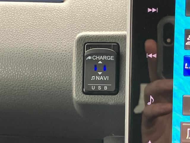 タントカスタムＲＳセレクション１５インチアルミホイール　大型エアロバンパー　フルＬＥＤヘッドランプ　オート格納式カラードドアミラー　革巻ステアリングホイール　両側パワースライドドア（静岡県）の中古車