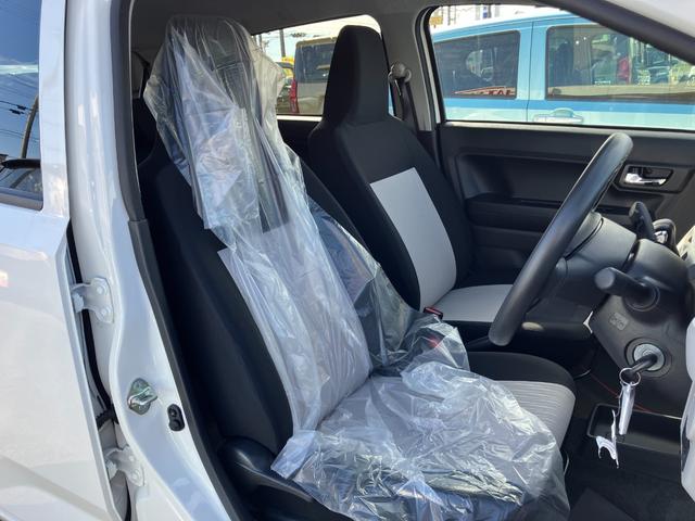 ミライースＸ　ＳＡIII１４インチフルホイールキャップ　ＬＥＤヘッドランプ　電動格納式（カラード）ドアミラー　自発光式デジタルメーターブルーイルミネーションメーター　マニュアルエアコン（ダイヤル式）　キーレスエントリー（静岡県）の中古車