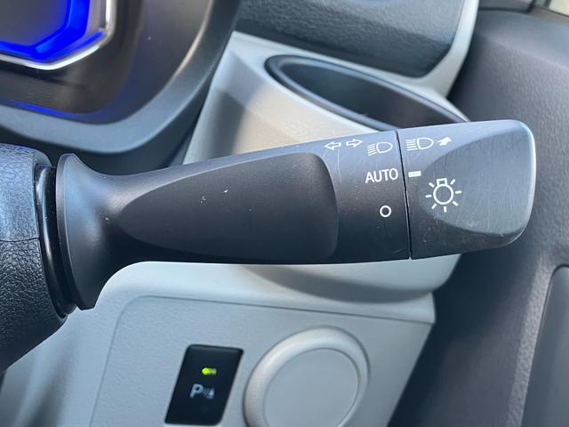 ミライースＸ　ＳＡIII１４インチフルホイールキャップ　ＬＥＤヘッドランプ　電動格納式（カラード）ドアミラー　自発光式デジタルメーターブルーイルミネーションメーター　マニュアルエアコン（ダイヤル式）　キーレスエントリー（静岡県）の中古車