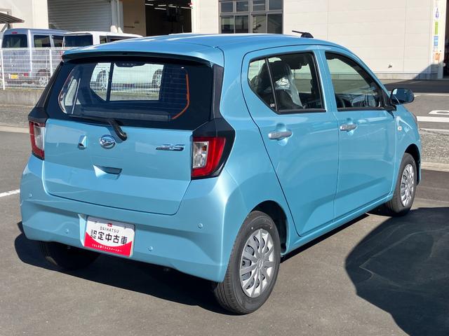 ミライースＬ　ＳＡIII１３インチフルホイールキャップ　マルチリフレクターハロゲンヘッドランプ　可倒式ドアミラー　自発光式デジタルメーターアンバーイルミネーションメーター　マニュアルエアコン（ダイヤル式）　キーレスエントリー（静岡県）の中古車