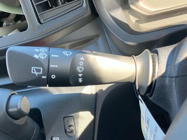 ミライースＬ　ＳＡIII１３インチフルホイールキャップ　マルチリフレクターハロゲンヘッドランプ　可倒式ドアミラー　自発光式デジタルメーターアンバーイルミネーションメーター　マニュアルエアコン（ダイヤル式）　キーレスエントリー（静岡県）の中古車