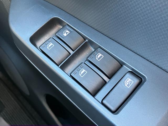 ミライースＬ　ＳＡIII１３インチフルホイールキャップ　マルチリフレクターハロゲンヘッドランプ　可倒式ドアミラー　自発光式デジタルメーターアンバーイルミネーションメーター　マニュアルエアコン（ダイヤル式）　キーレスエントリー（静岡県）の中古車