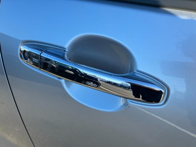 ロッキーＧ１７インチアルミホイール　ＵＶＩＲカット遮音ガラス　フルＬＥＤヘッドランプ　運転席・助手席シートヒーター　ウレタンステアリングホイール　本革シフトノブ　アクティブマルチインフォメーションメーター（静岡県）の中古車