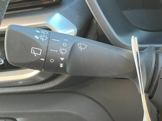 ロッキーＧ１７インチアルミホイール　ＵＶＩＲカット遮音ガラス　フルＬＥＤヘッドランプ　運転席・助手席シートヒーター　ウレタンステアリングホイール　本革シフトノブ　アクティブマルチインフォメーションメーター（静岡県）の中古車